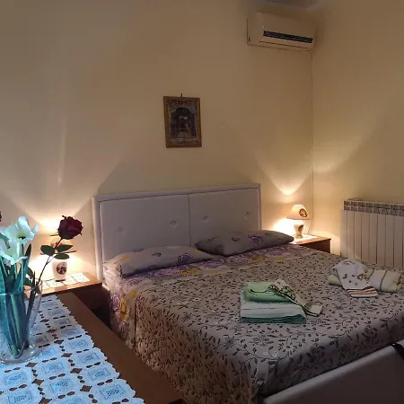 Relax House Giardini Naxos